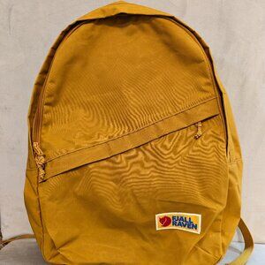 Fjall Raven Vardag 25L backpack